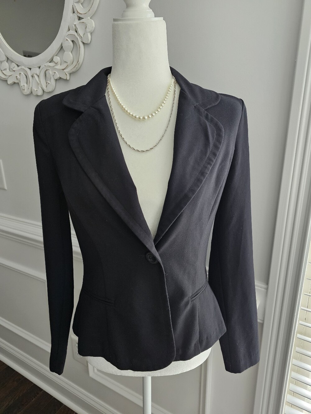 A. Byer Black Tailored Single-Button Women's Blazer - Medium
